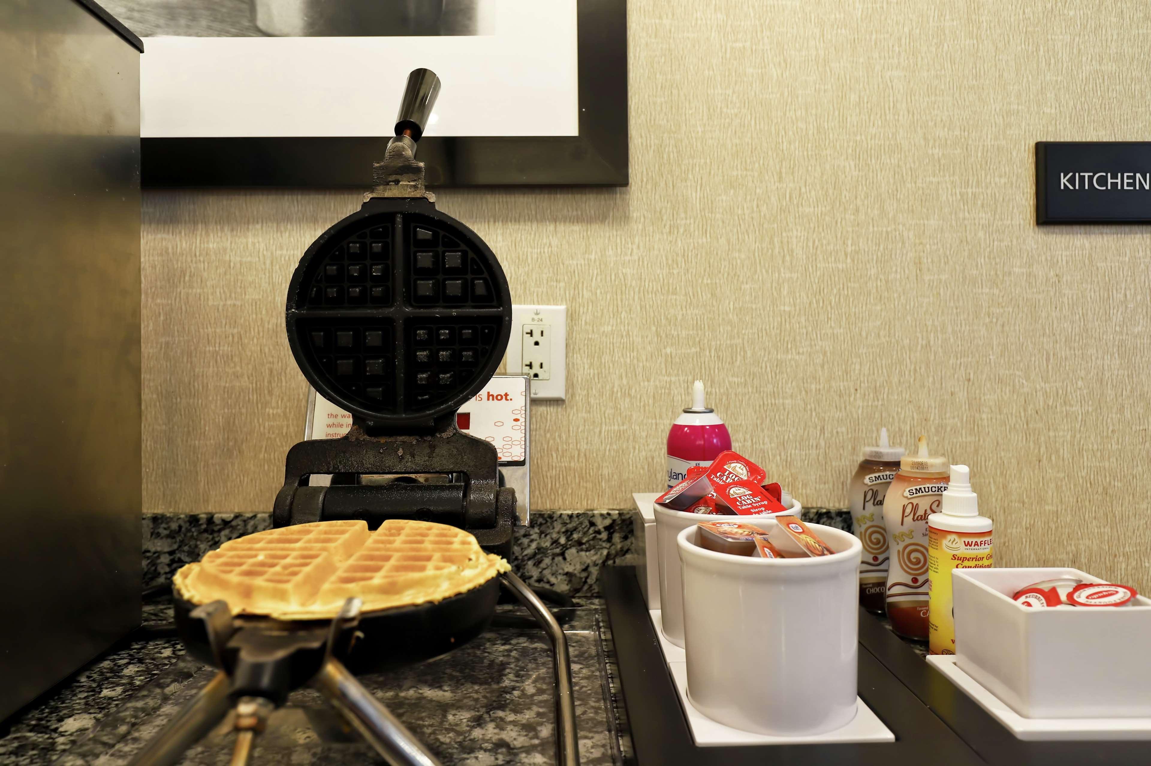 ハンプトン イン チリワック エクステリア 写真